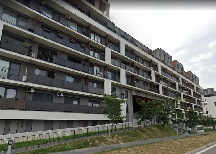 1 With Terrace, Slnecnice *