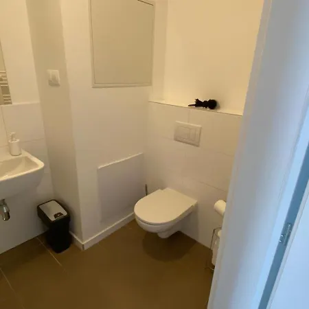 Apartment 1 With Terrace, Slnecnice